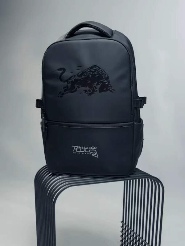 Batoh Red Bull Ring PADDOCK černý s motivem RRI