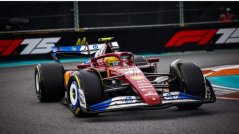 Model Scuderia Ferrari SF-25 BBurago #44 Lewis Hamilton Miami GP 1:18