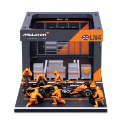 Model Bburago McLaren F1 1:43 Lando Norris s modelom boxu