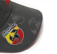 Abarth kšiltovka šedo zelená