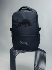 Batoh Red Bull Ring PADDOCK černý s motivem RRI