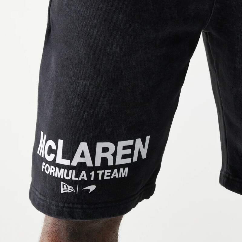 Volnočasové kraťasy McLaren F1 NE wordmark s logem černé