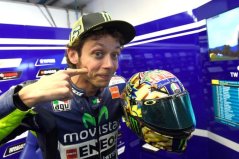 Model prilby MotoGP Valentino Rossi sezóna 2014 1:5