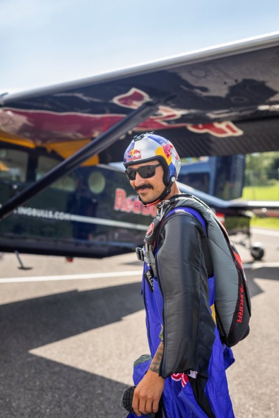 Red Bull Spect sluneční brýle RAZE černé s oranžovými skly