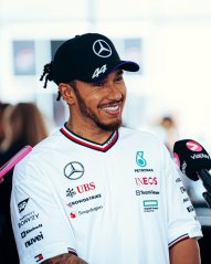 Týmová kšiltovka Lewis Hamilton - Mercedes AMG F1 2024 černá